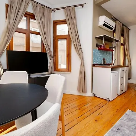 Villa Exclusive House With 2 Including 4 Bedrooms And 4 Bathrooms In Total *